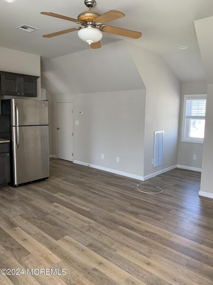 207 Brinley Ave Unit Rear #REAR - Photo 7 of 21