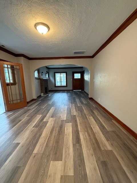 421 N Hough St - Photo 3 of 14