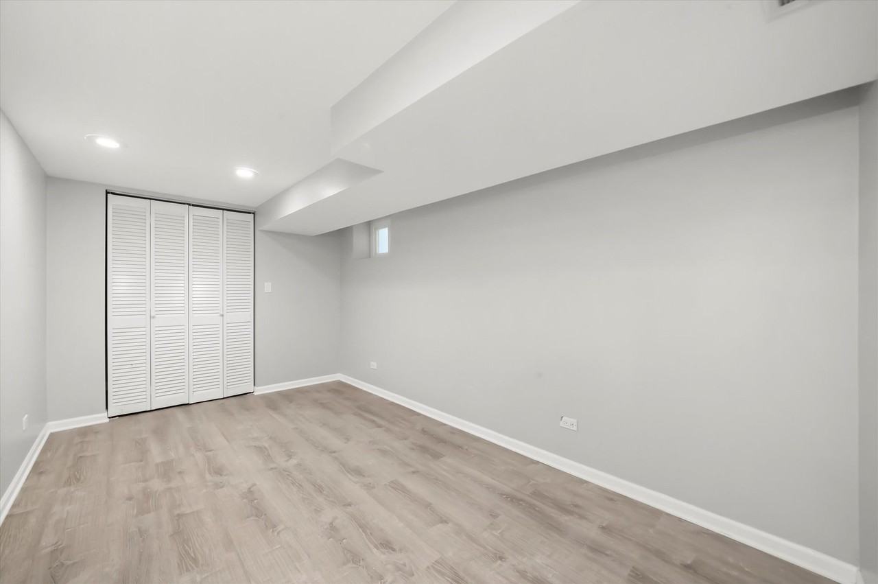 3752 N Albany Ave Unit G #G - Photo 7 of 11