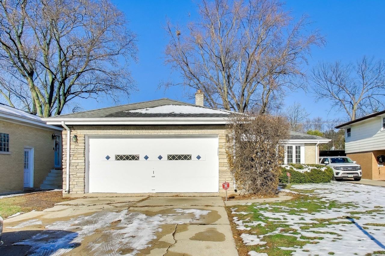 1006 Devon Ave - Photo 2 of 38