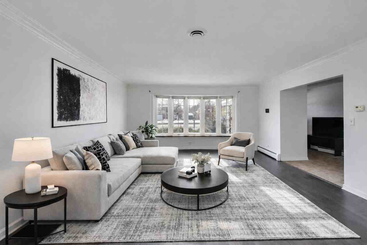 1006 Devon Ave - Photo 4 of 38