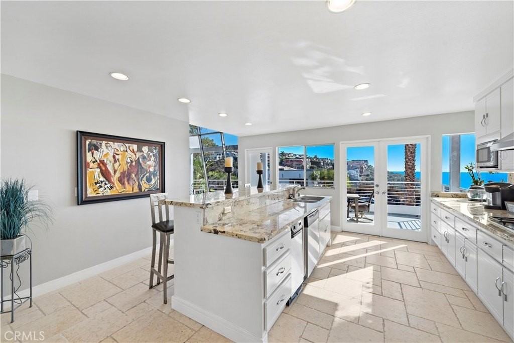 1670 Del Mar Ave - Photo 7 of 31