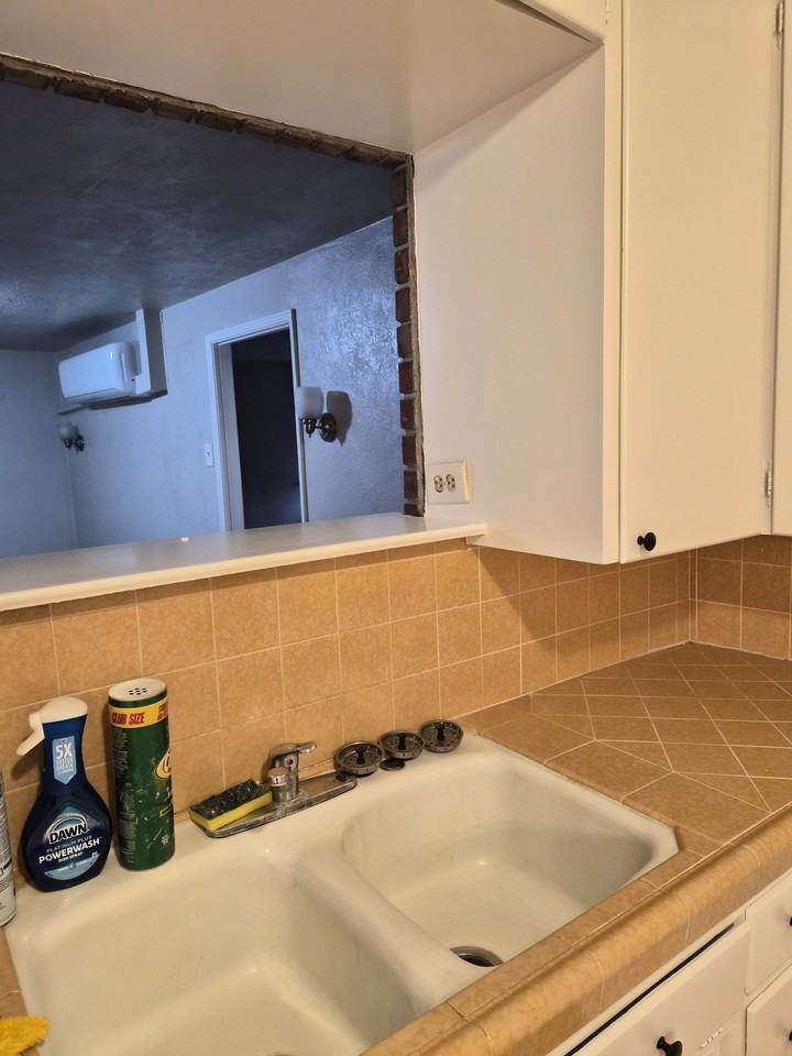 21884 Clayton Ave #1 - Photo 5 of 19