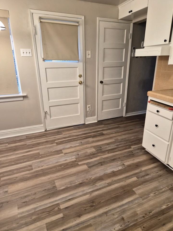 21884 Clayton Ave #1 - Photo 6 of 19