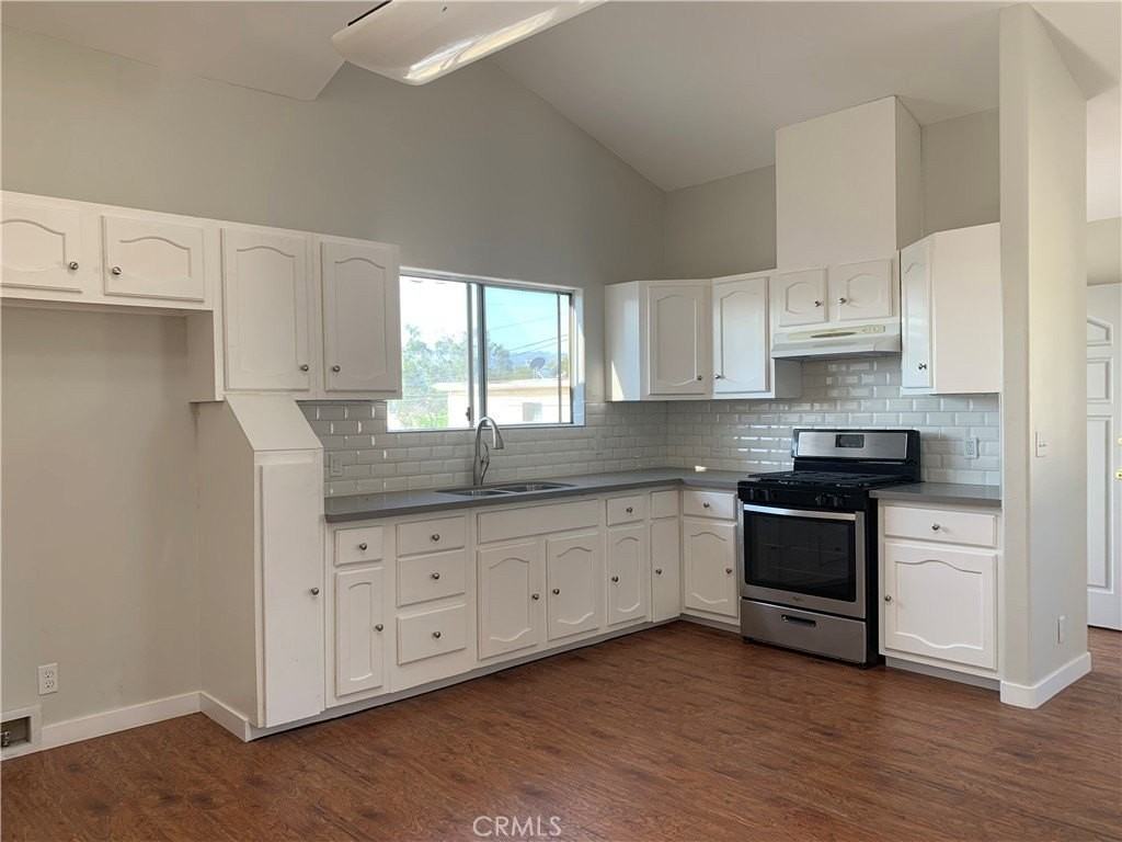 1131 252nd St #B - Photo 3 of 12