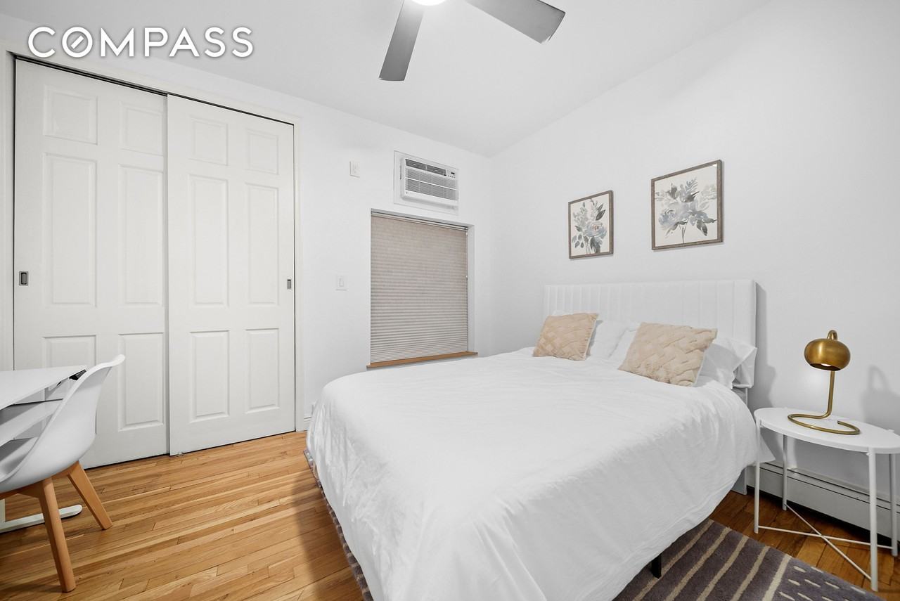 255 W 95th St #1B - Photo 4 of 12