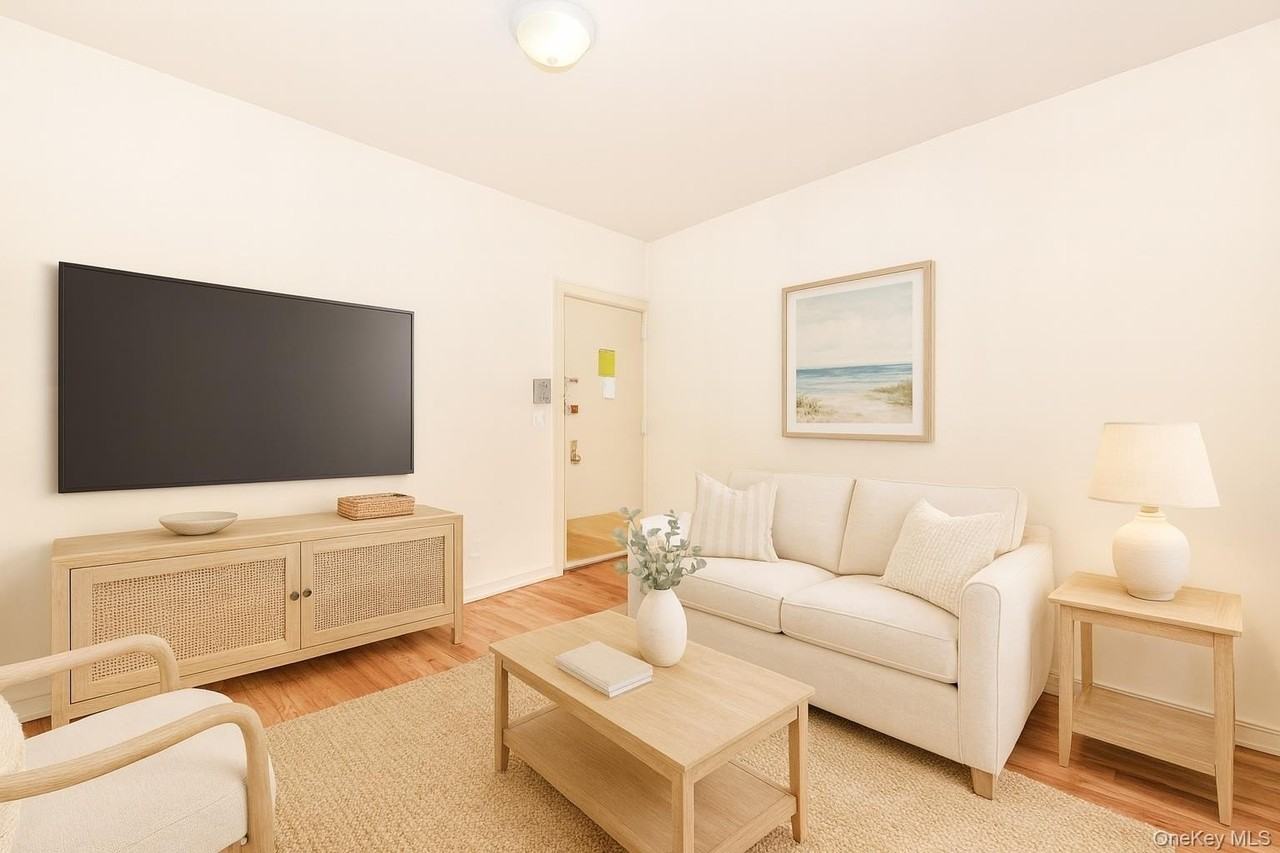 1965 Bergen St #3B - Photo 3 of 6