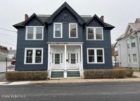 featured image of 15 Putman St #1