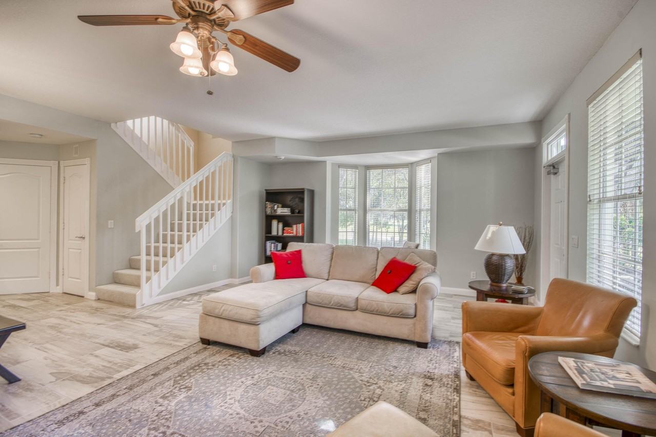 148 Ashley Ct - Photo 2 of 23