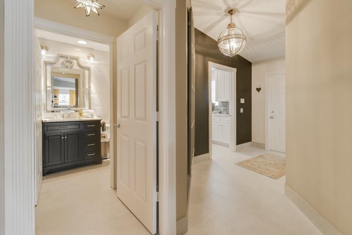 9193 Se Retreat Dr - Photo 4 of 50