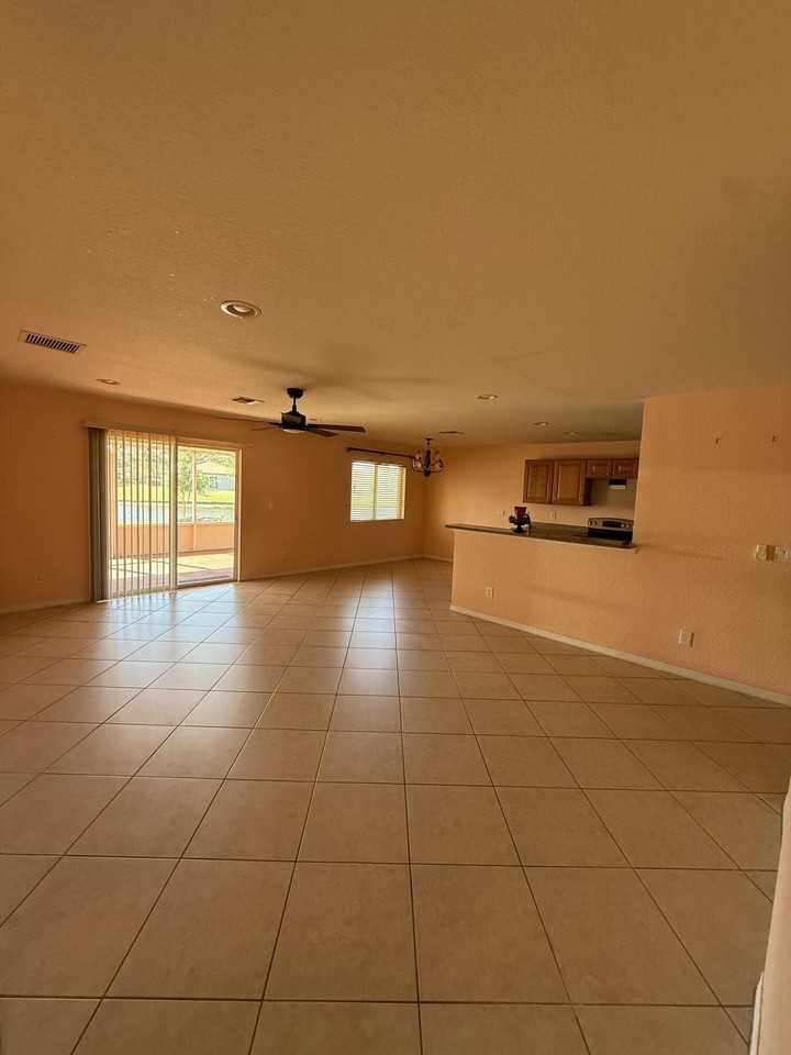 2087 Sw Newport Isles Blvd - Photo 6 of 25