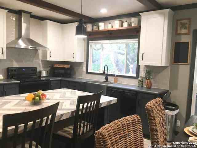 368 Northlake Dr - Photo 5 of 26