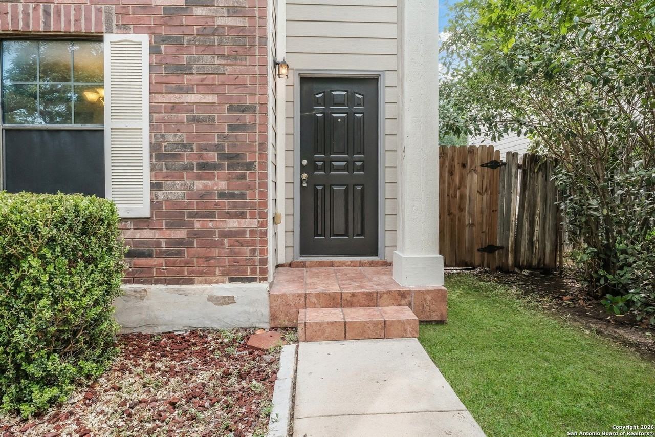 10435 Fork Crk - Photo 3 of 29