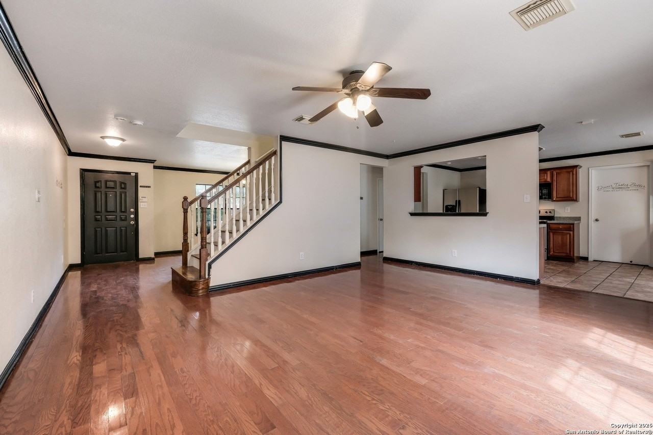 10435 Fork Crk - Photo 5 of 29