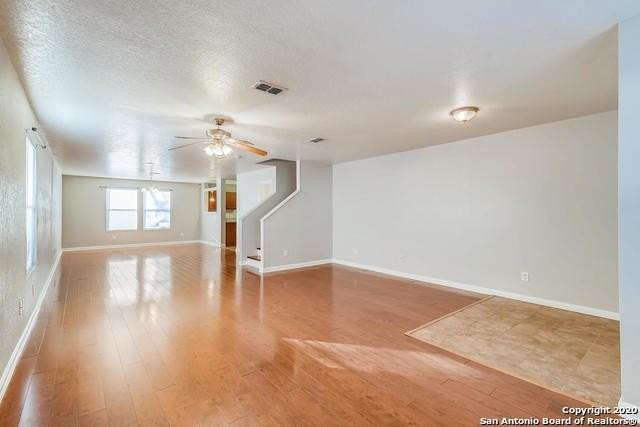 9718 Amber Ledge - Photo 4 of 30