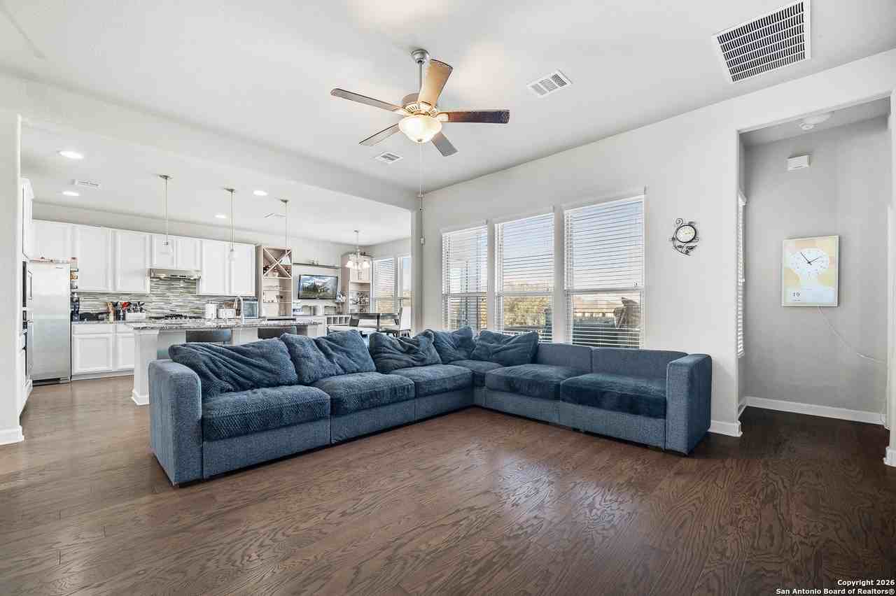 13523 Lost Elk Dr - Photo 5 of 40