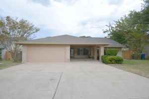 featured image of 5719 Kissing Oak St