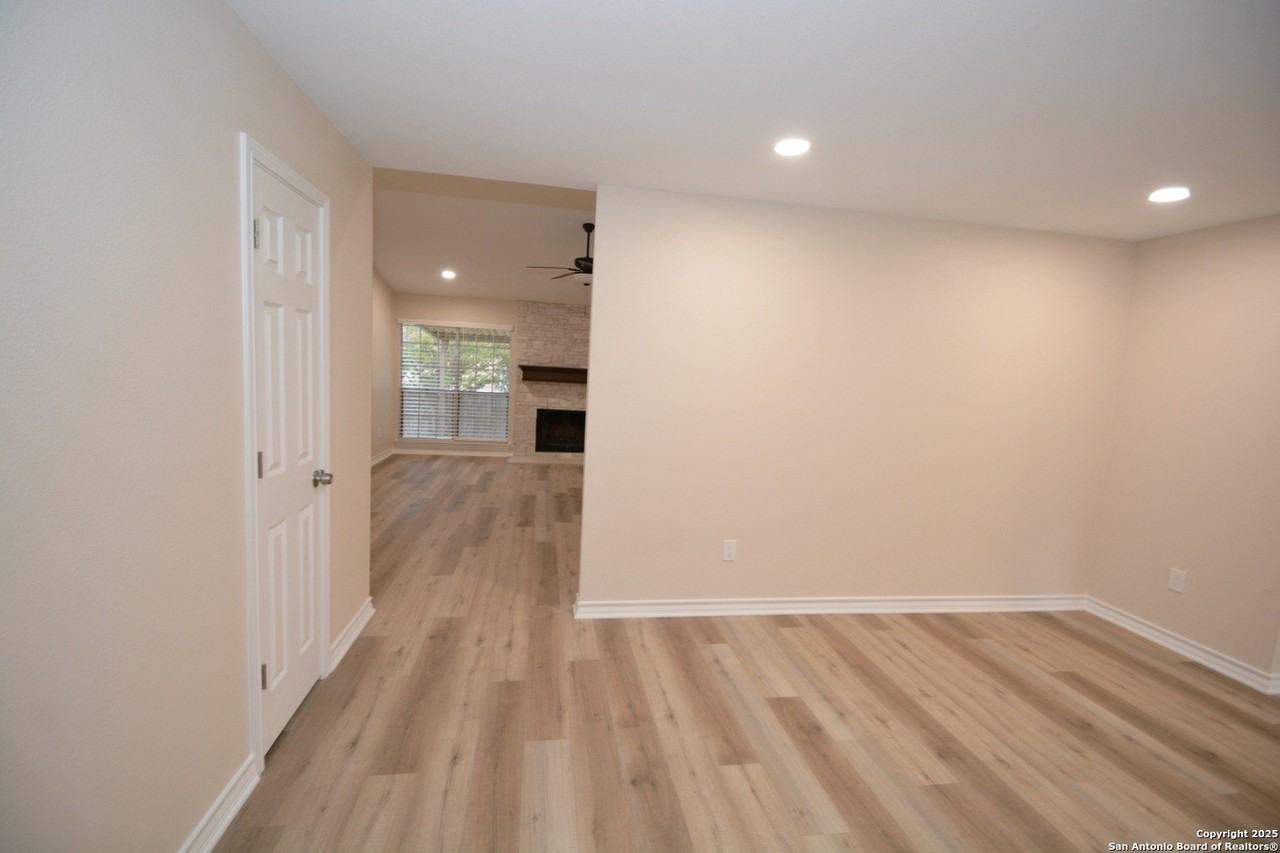 5719 Kissing Oak St - Photo 2 of 20