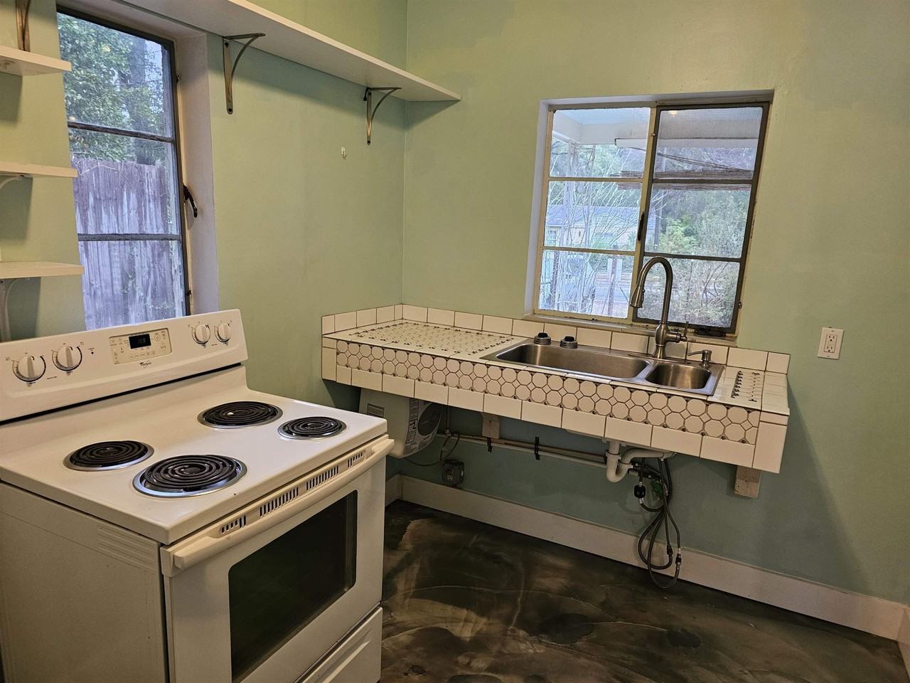 1534 Rankin Ave - Photo 6 of 13