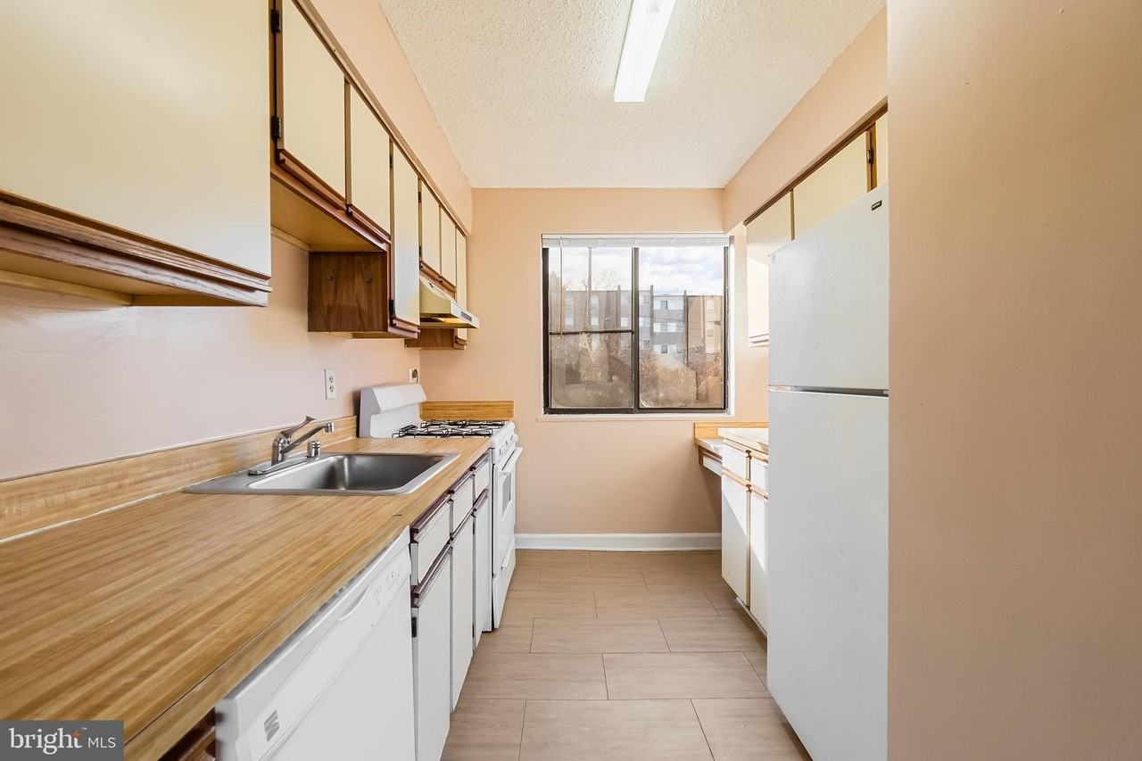 4717 1st St Sw Apt 303 #303 - Photo 6 of 16