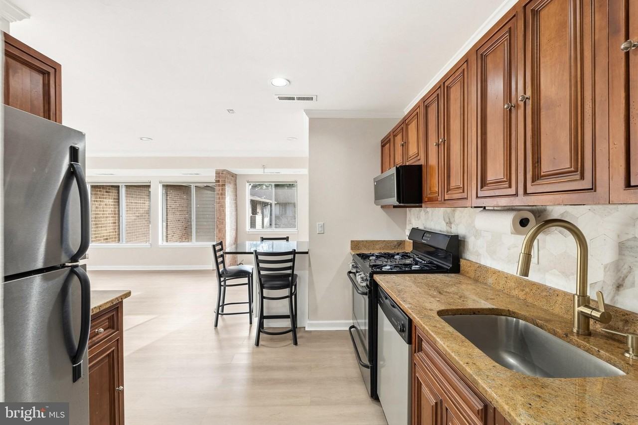 19431 Brassie Pl Unit 19431 #19431 - Photo 6 of 21