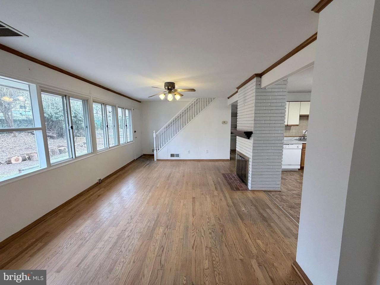 2207 Luzerne Ave - Photo 2 of 39