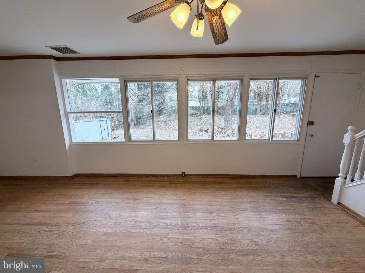 2207 Luzerne Ave - Photo 5 of 39