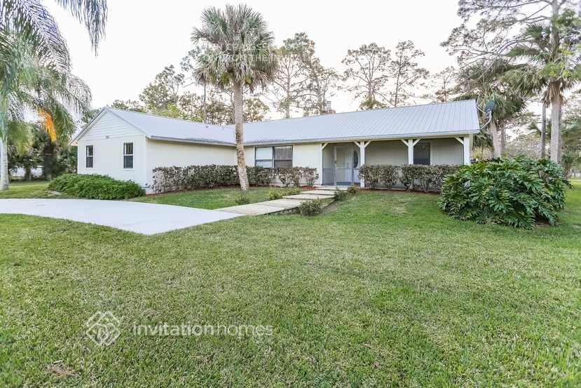 5241 110th Ave N - Photo 2 of 18