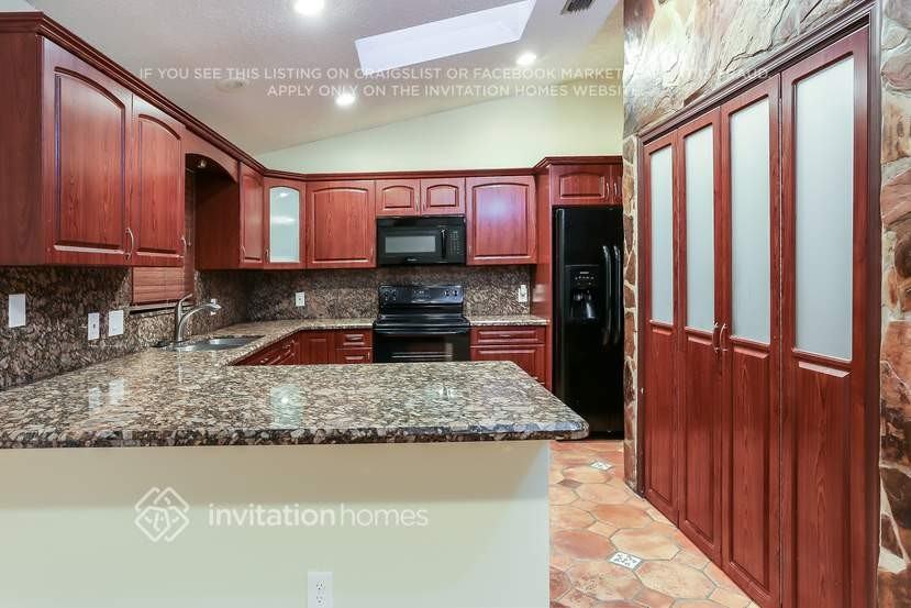 5241 110th Ave N - Photo 5 of 18