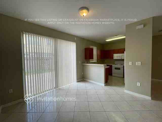 12241 Sw 124th Ct - Photo 5 of 23