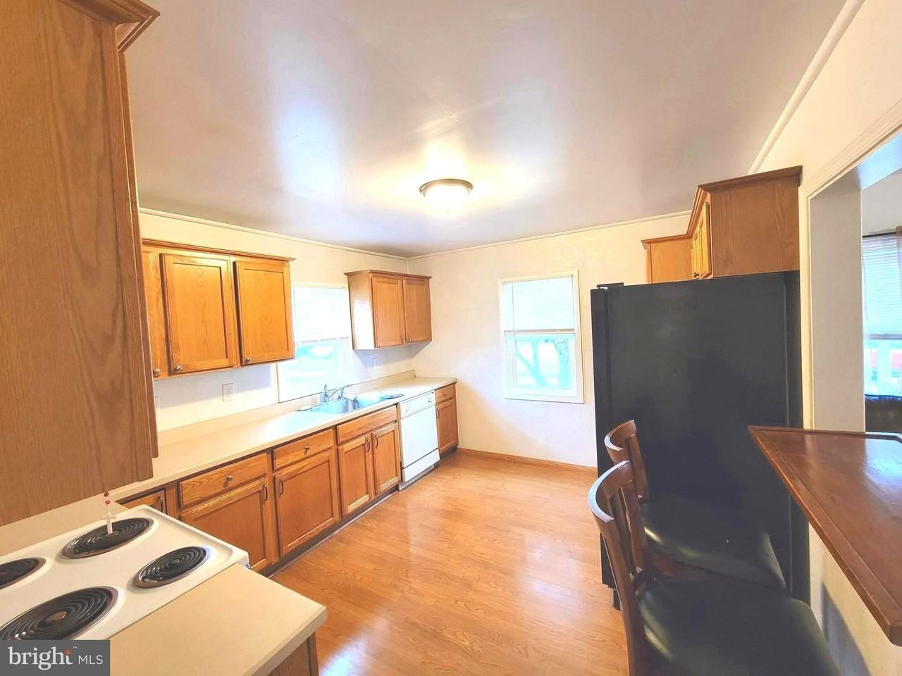 426 Grant Ave - Photo 4 of 22