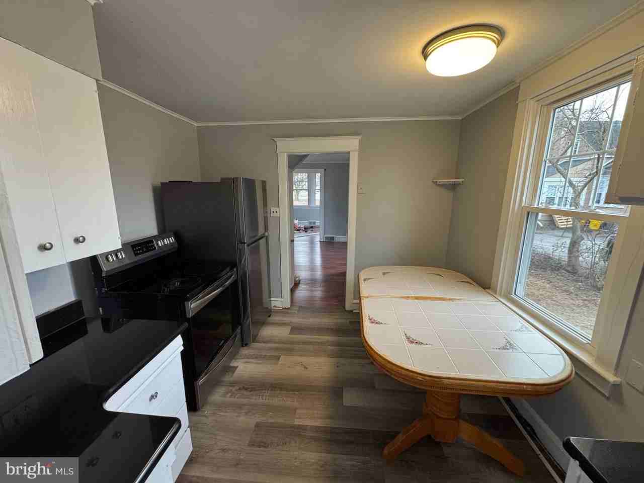 365 E Springfield Rd - Photo 6 of 15