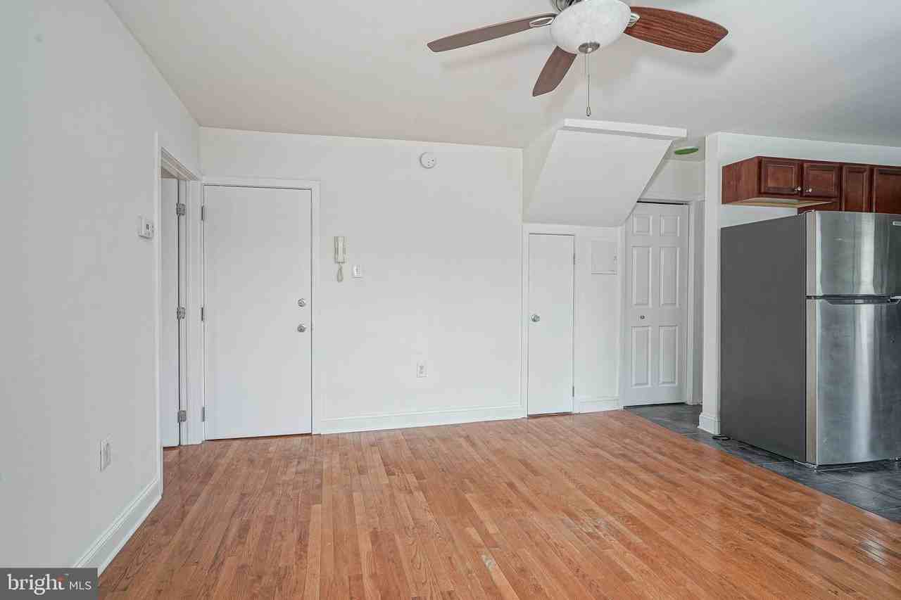 1523 E Passyunk Ave Apt 2 #2 - Photo 7 of 13