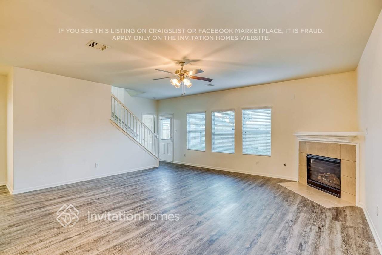 19706 Allenwick Hills Ct - Photo 4 of 18