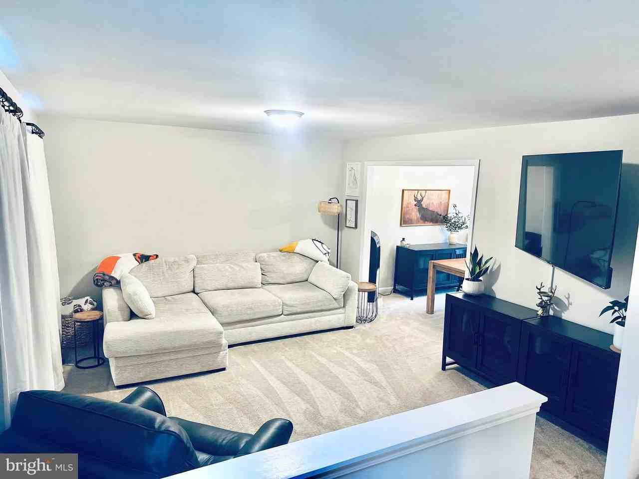 7 Tom Ct - Photo 2 of 5