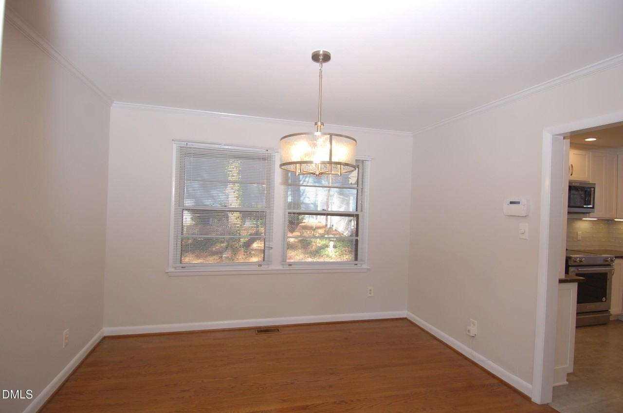 3407 Coleridge Dr - Photo 5 of 15