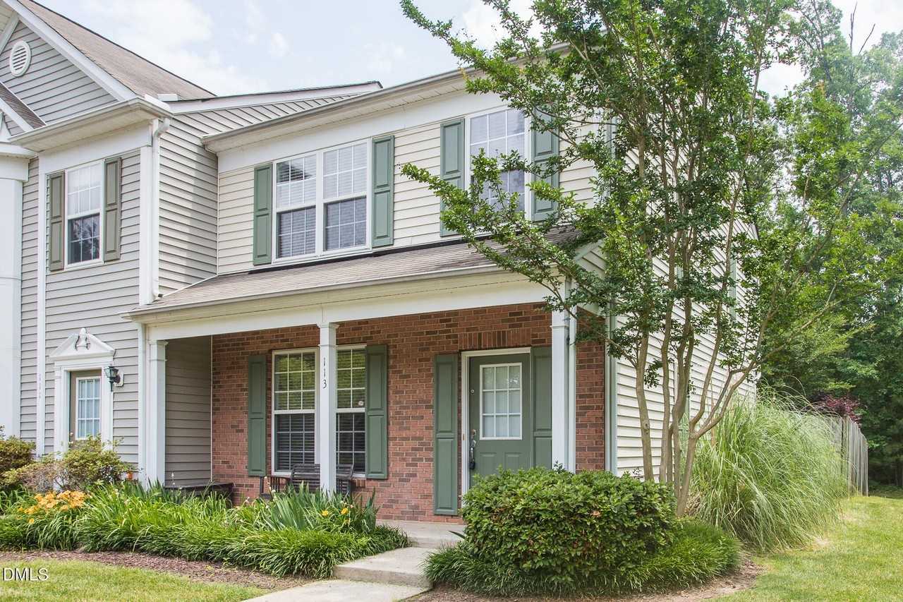 113 Sterling Oaks Ct - Photo 3 of 29