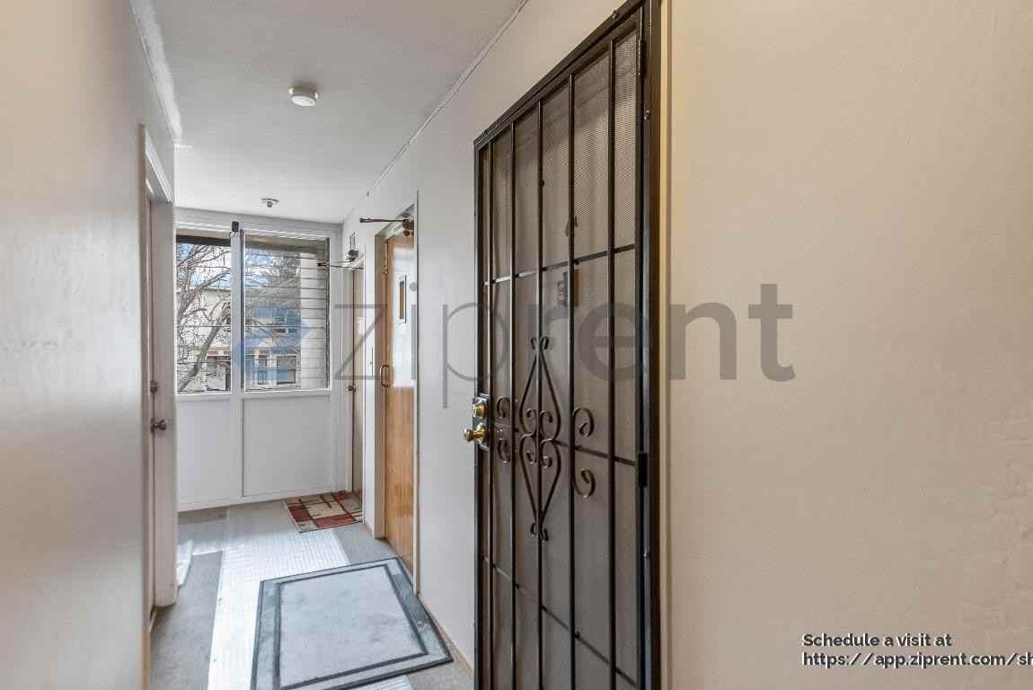 321 Athol Ave #4 - Photo 4 of 23