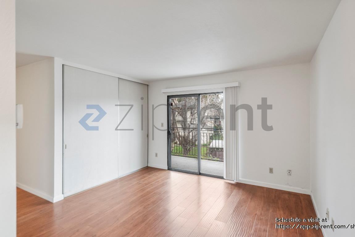 321 Athol Ave #4 - Photo 6 of 23