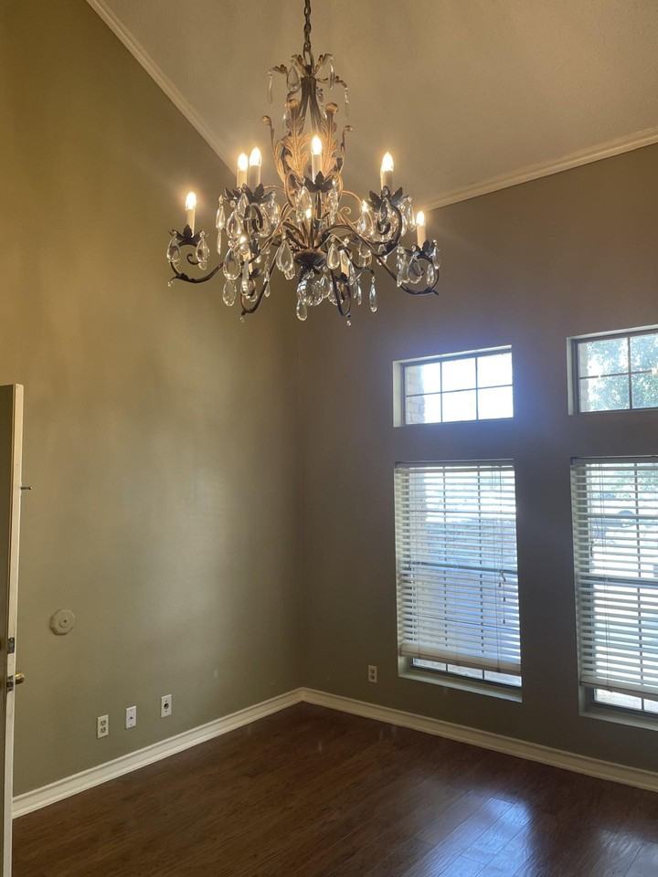 101 Martingale Apt 1-A - Photo 3 of 19