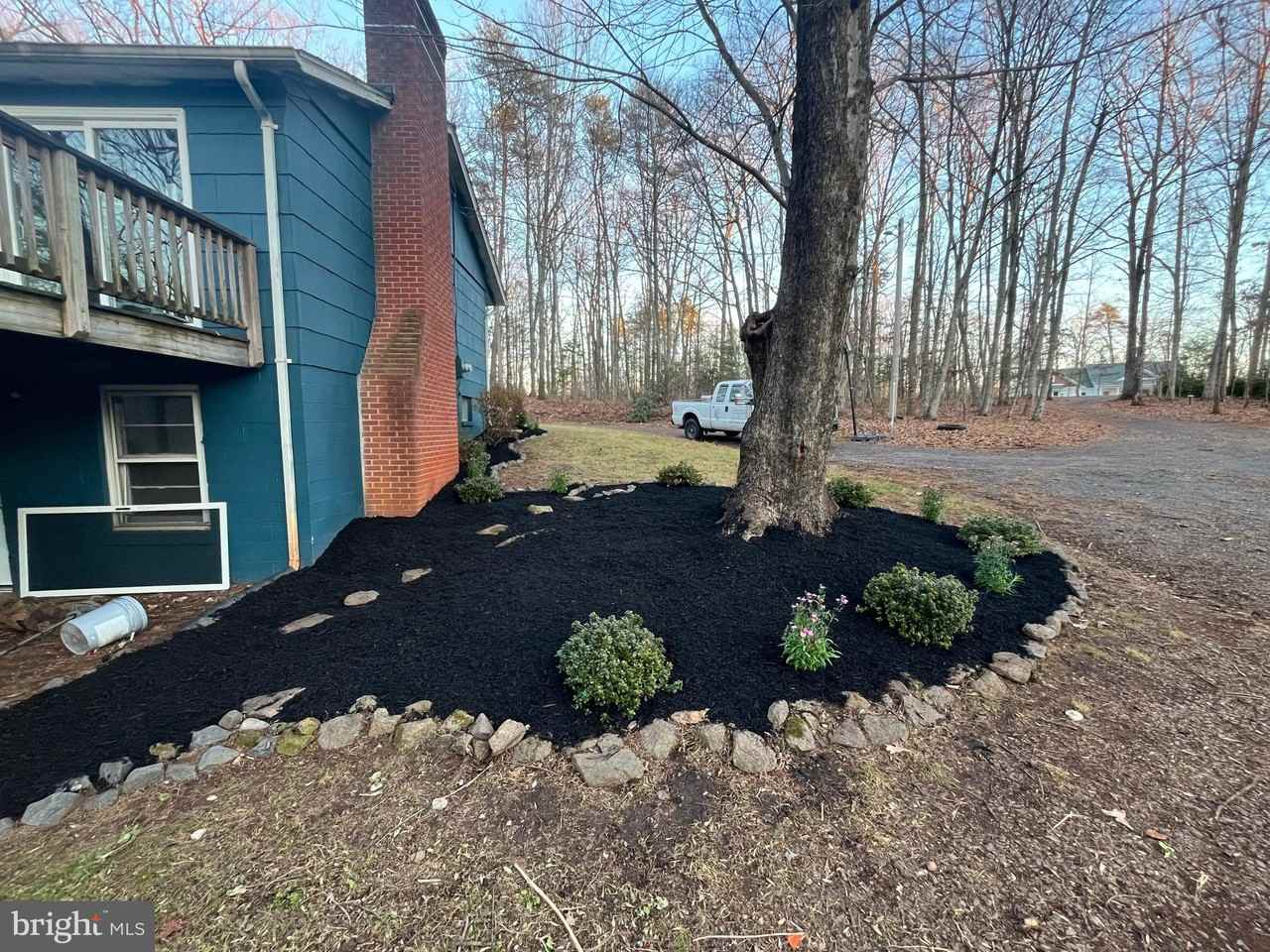 4127 Cabin Rd - Photo 3 of 28