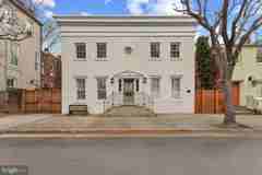 810 Queen St ##4 - Photo 1 of 1