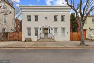 810 Queen St ##4 - Photo 1 of 1