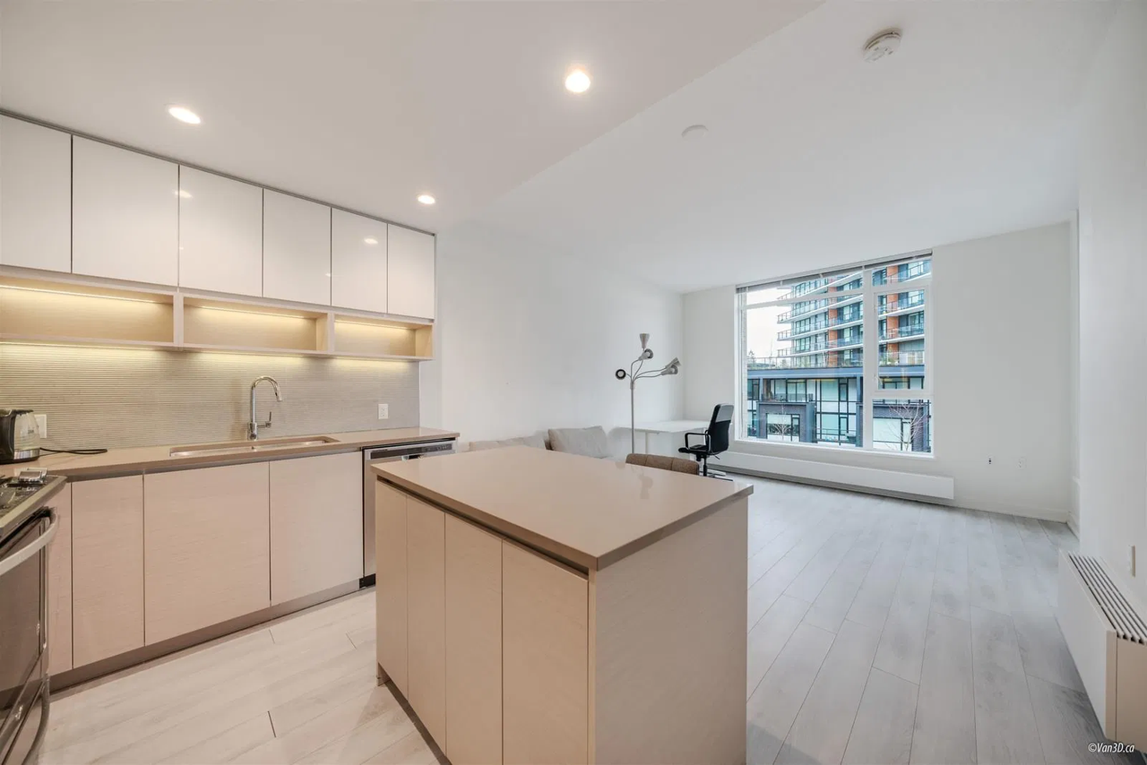 8850 University Crescent #512 - Photo 5 of 20