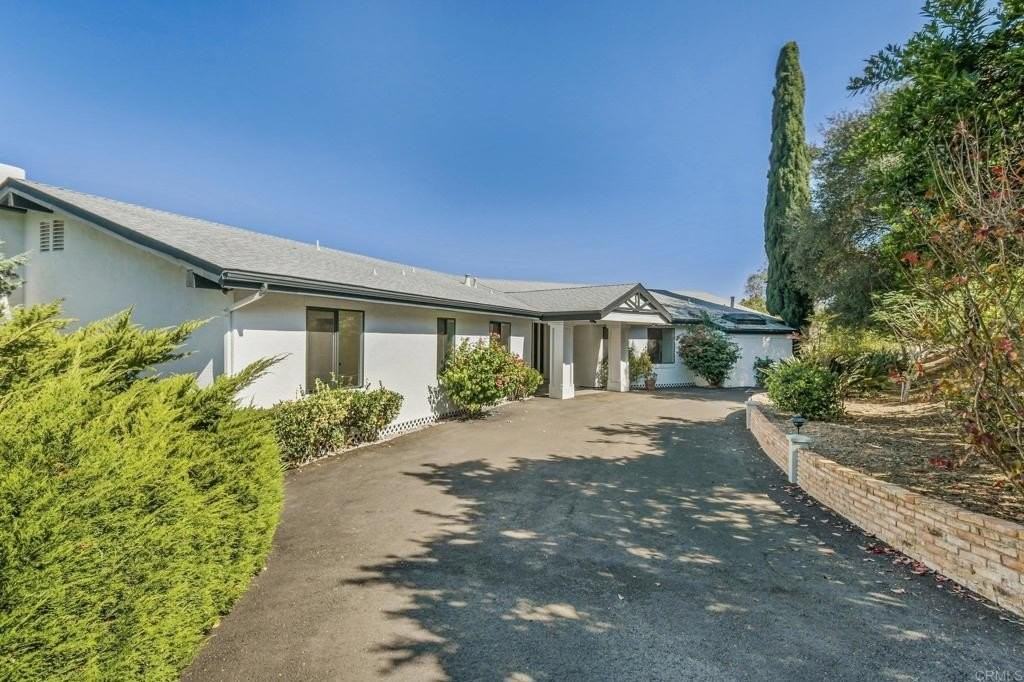 1051 Via Rancho Pkwy - Photo 2 of 50