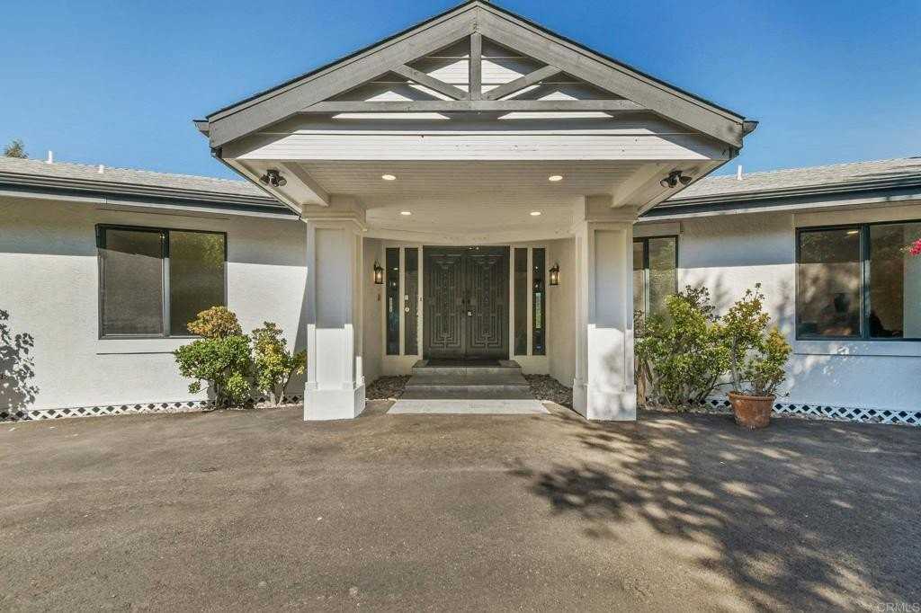 1051 Via Rancho Pkwy - Photo 4 of 50