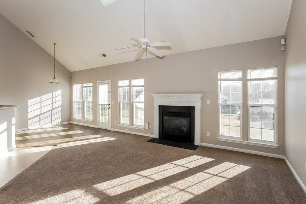 9908 Spring Park Dr - Photo 7 of 17