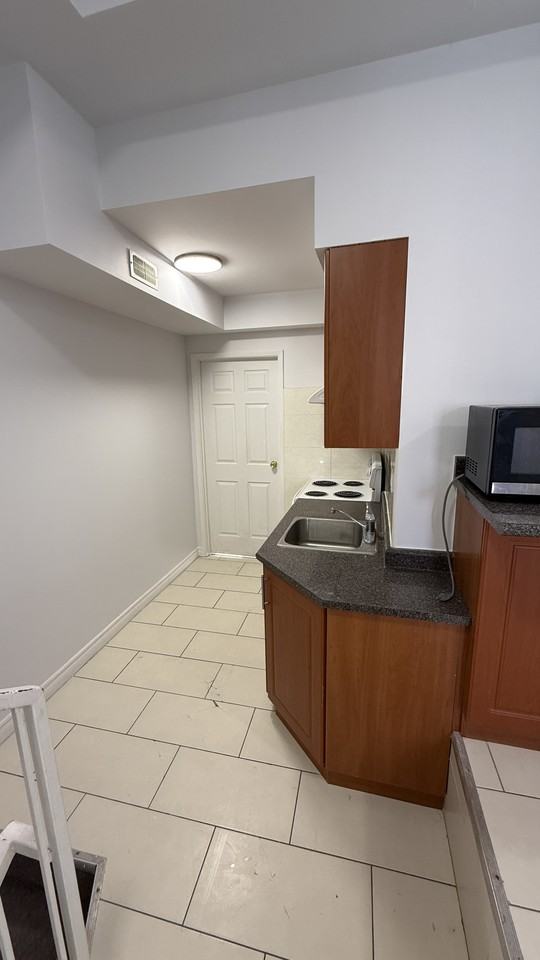 Beverley St & Baldwin St - Photo 7 of 8