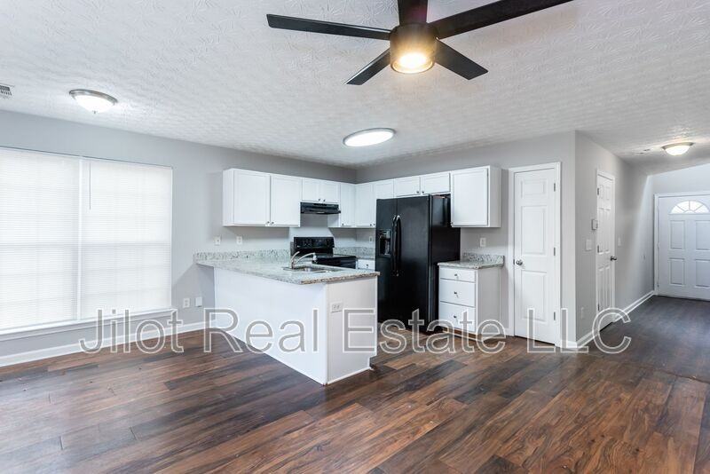 218 Matthew Ln - Photo 7 of 32