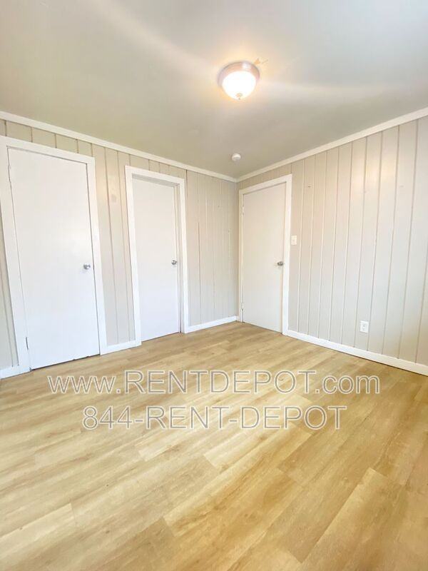 1102 Washington Ave #D - Photo 7 of 11